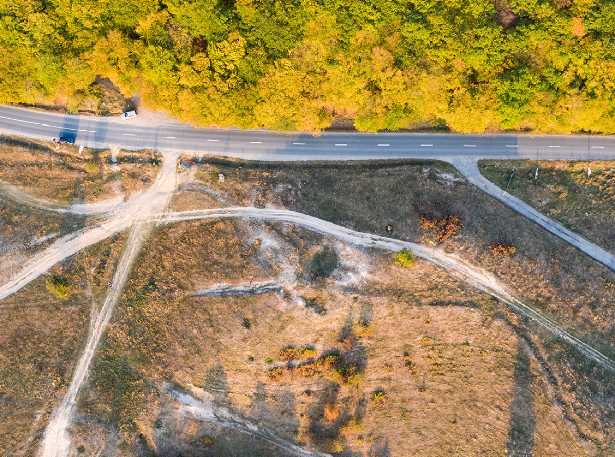 Najava predavanja POSTUPAK EVIDENTIRANJA IZVEDENOG STANJE NERAZVRSTANIH CESTA i PRIMJENA NOVIH TEHNOLOGIJA U SUVREMENOJ KARTOGRAFIJI – 3.4.2025.